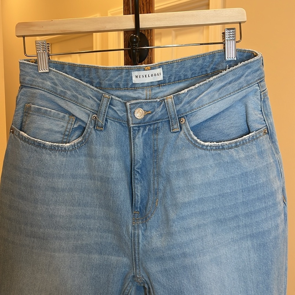 Muselooks‎ High Rise Distressed Mom Jeans Size 9 - Picture 6 of 14